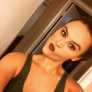 Meet your Posher, Alicia